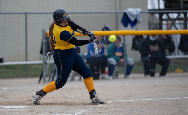 Alexis Nguyen and Mariah Redding homer twice as GRCC softball splits